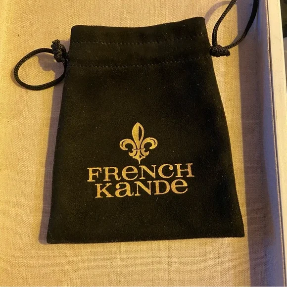 French Kande Swarovsky Crystal Necklace with Goddess of Liberty Medallion. - Picture 10 of 10